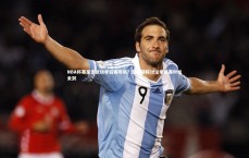 【爱游戏体育】NBA杯赛是否扰动季后赛布局？詹姆斯称讨论季后赛时机未到